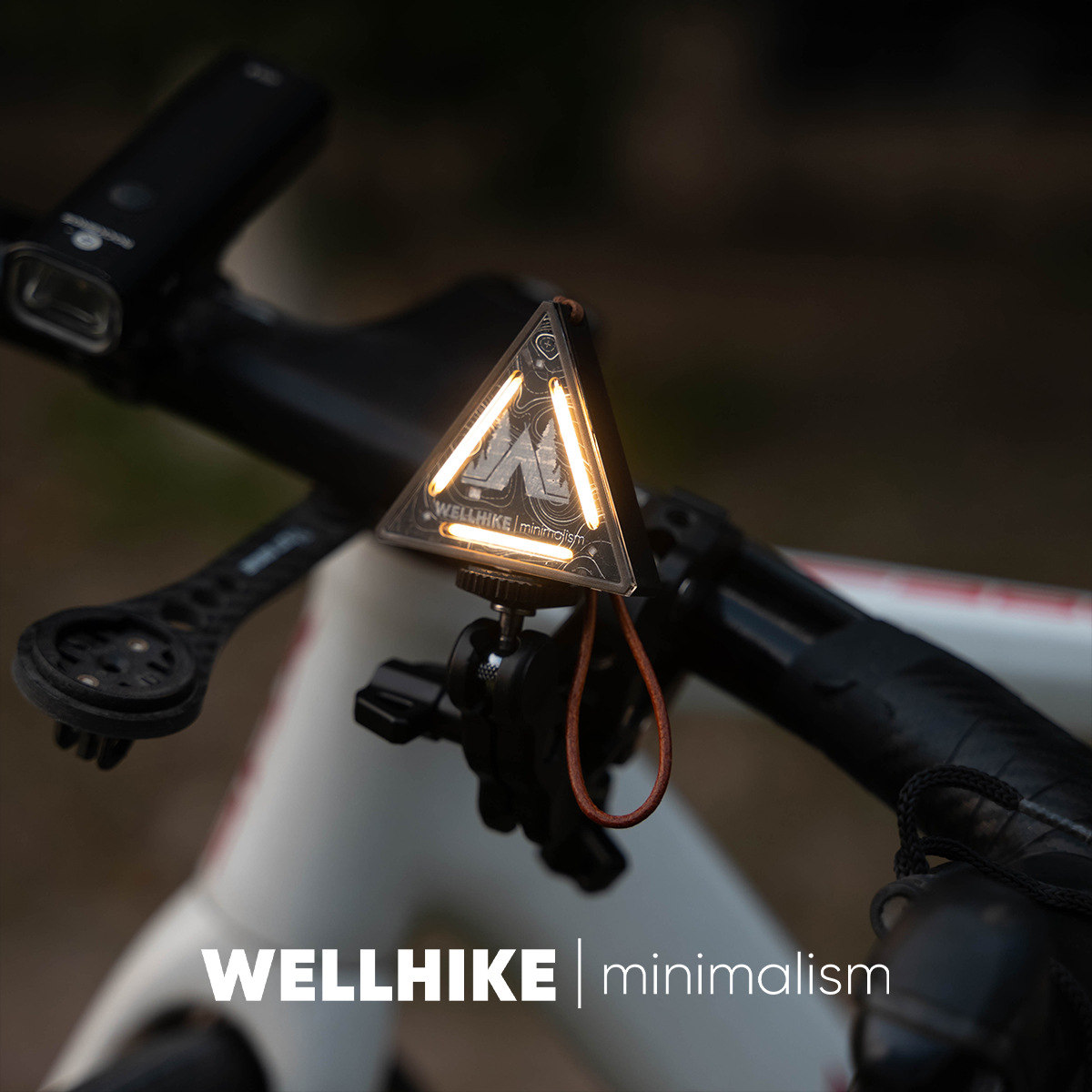 WELLHIKE Mini Outdoor Camping Triangular Warning Badge Light - Multifunctional Ambient Decor Lantern - Image 4